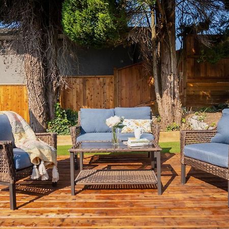 King Garden Suite/20 Mins To Dwntwn Vancouvr/Petok Норт Ванкувър Екстериор снимка