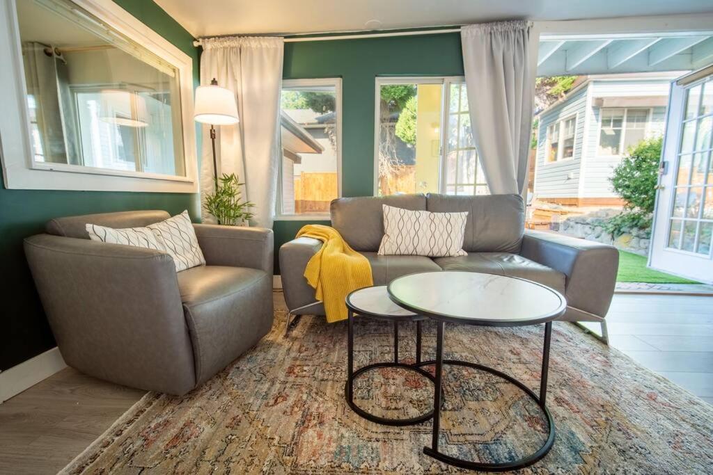King Garden Suite/20 Mins To Dwntwn Vancouvr/Petok Норт Ванкувър Екстериор снимка